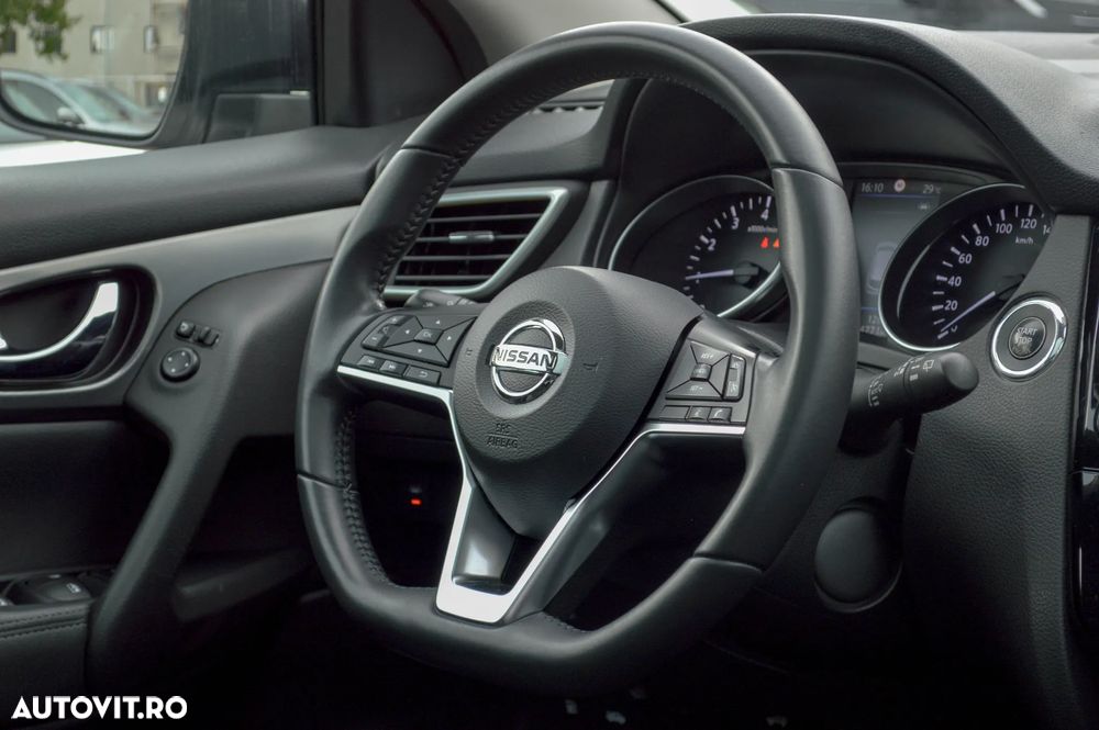 Nissan Qashqai 1.3 157CP 2WD DCT N-Connecta - 32