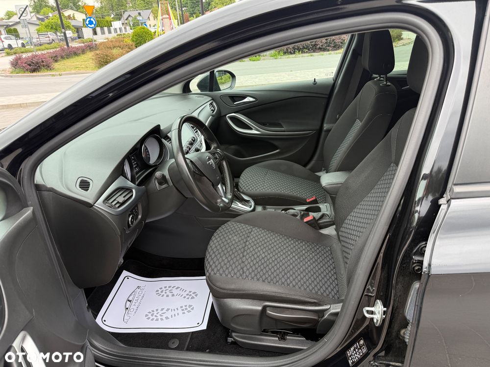 Opel Astra 1.6 D Automatik Start/Stop Innovation - 8