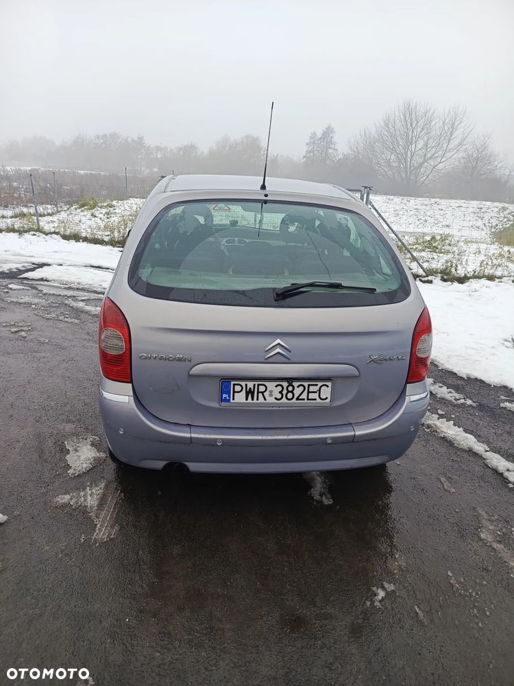 Citroën Xsara Picasso 1.8i Exclusive - 4