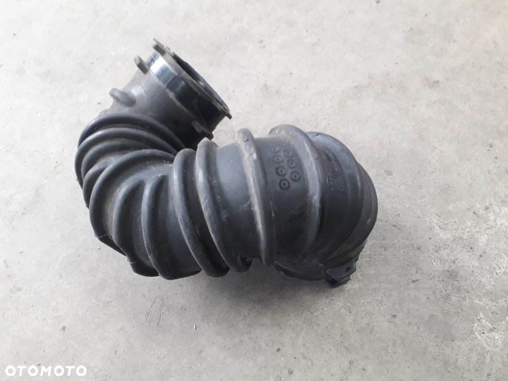 przewód powietrza 06D129627H  A6 C6 2.0 FSI TFSI BPJ - 1