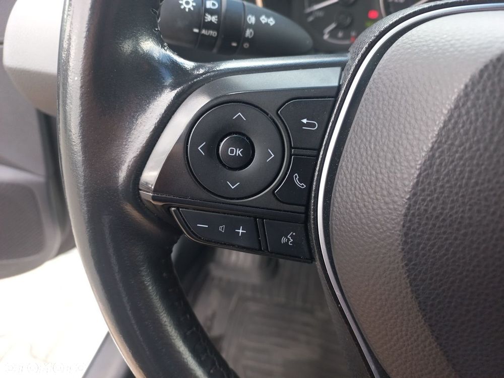 Toyota Corolla 1.8 Hybrid Comfort - 18