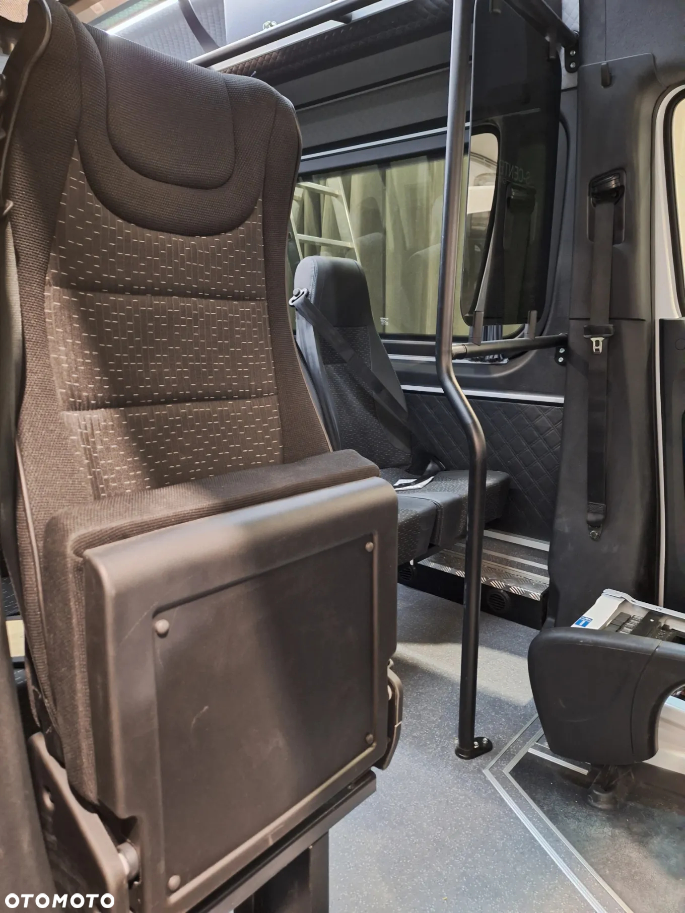 Mercedes-Benz Sprinter 519 - 5