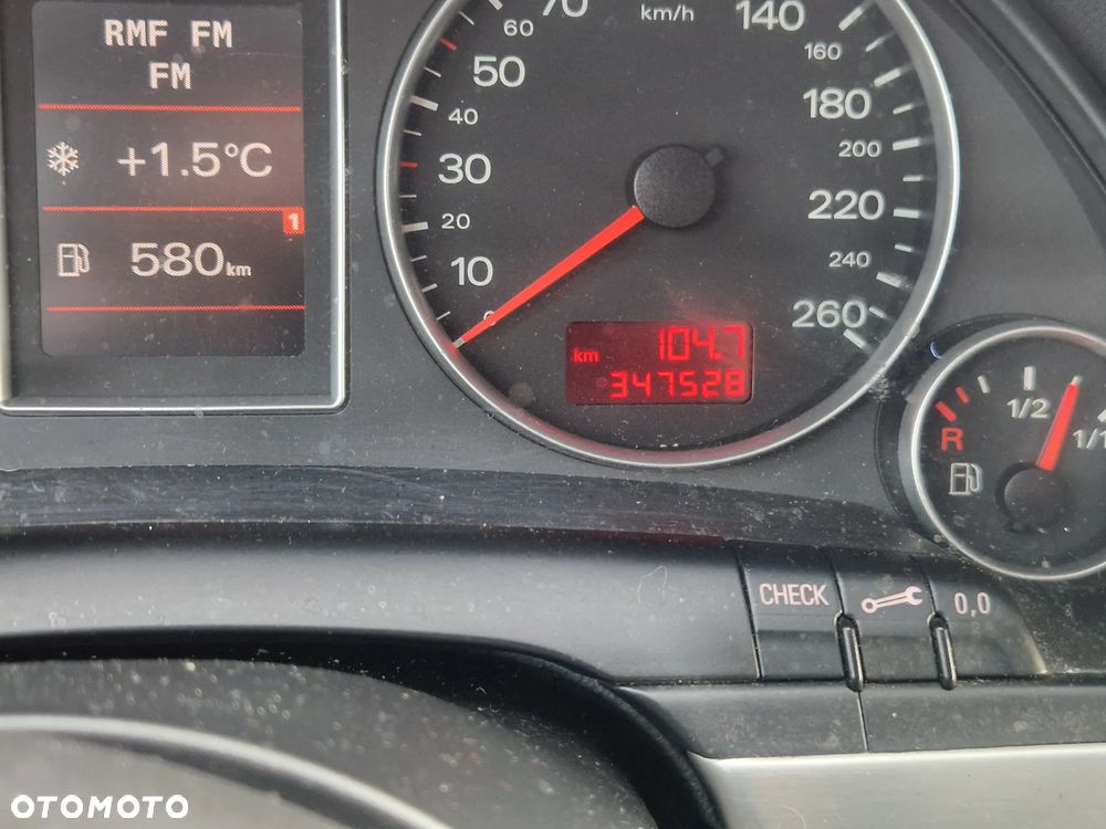 Audi A4 Avant 2.0 TDI - 10