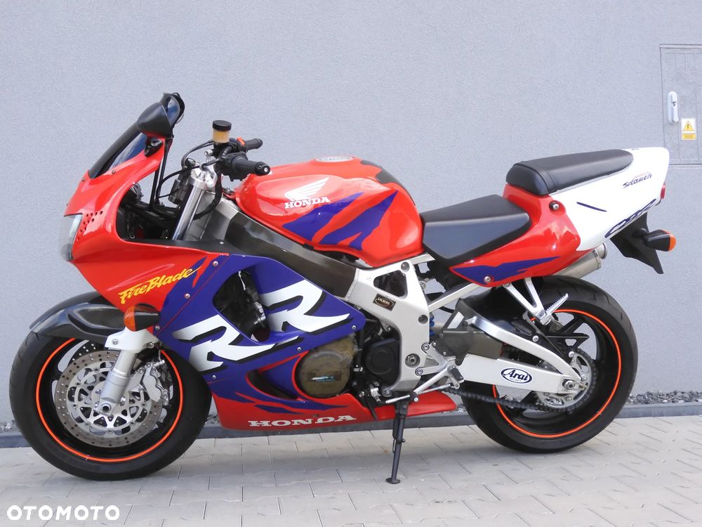 Honda CBR - 37