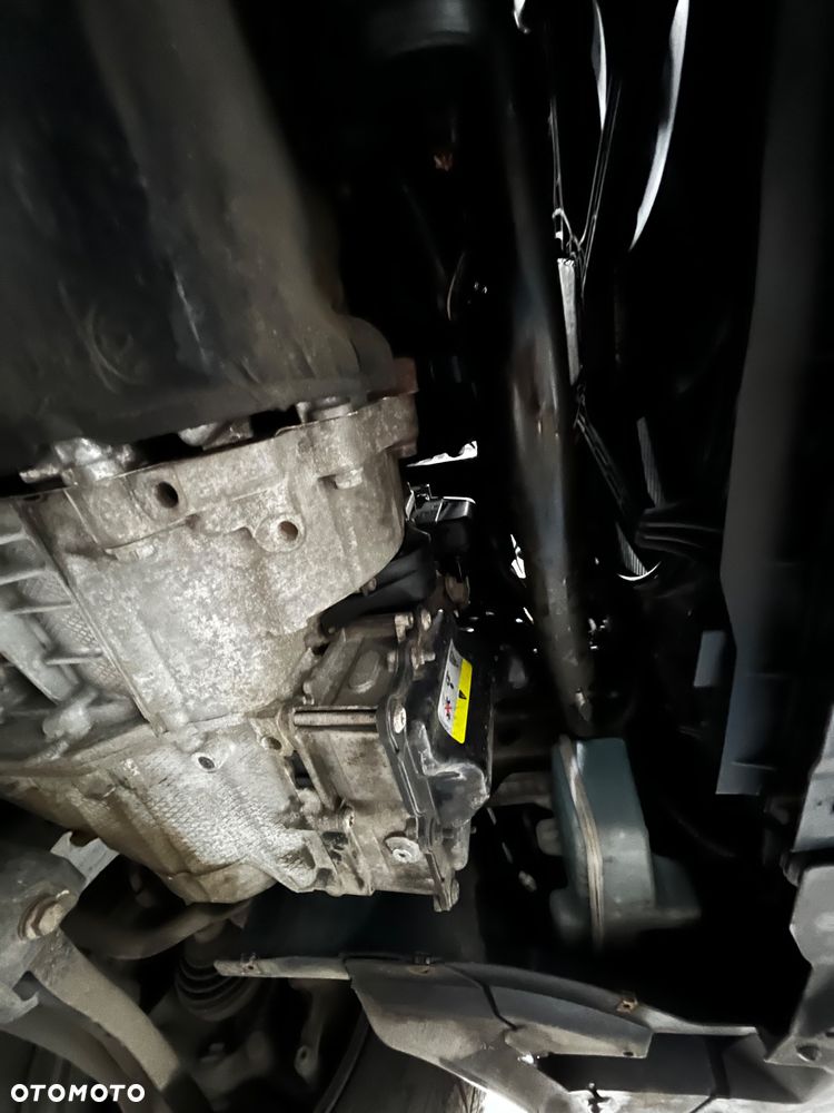 Volkswagen Touran 1.6 TDI SCR (BlueMotion Technology) DSG Comfortline - 35