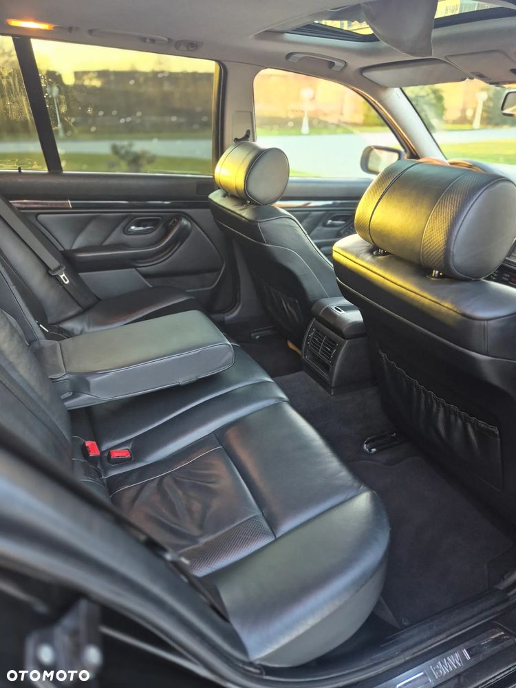 BMW Seria 5 525d Touring Edition Exclusive - 17