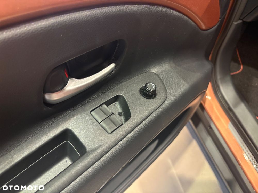 Toyota Aygo X Hybrid 1.5 Style e-CVT - 13
