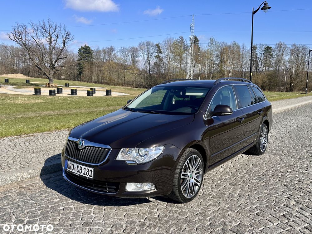 Skoda Superb 2.0 TDI DSG Exclusive - 9
