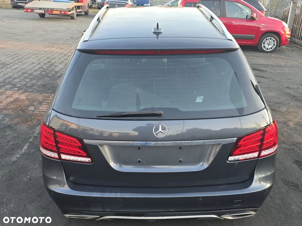 Mercedes-Benz E-Class 2014 photo 4