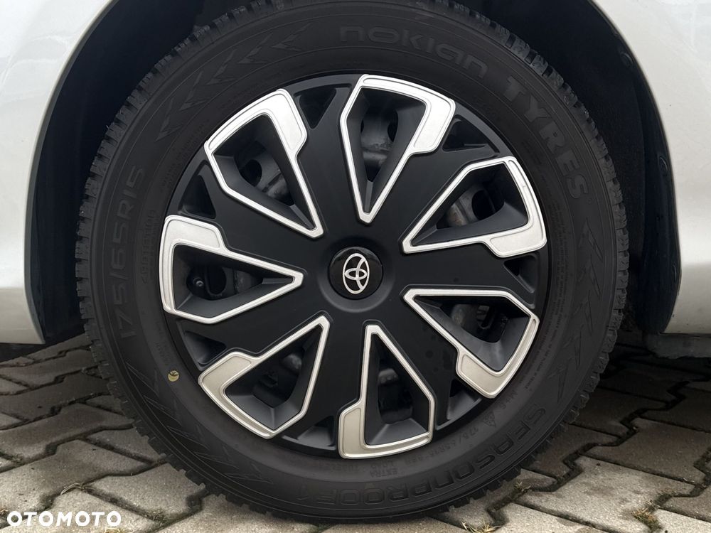 Toyota Yaris 1.0 Active - 17