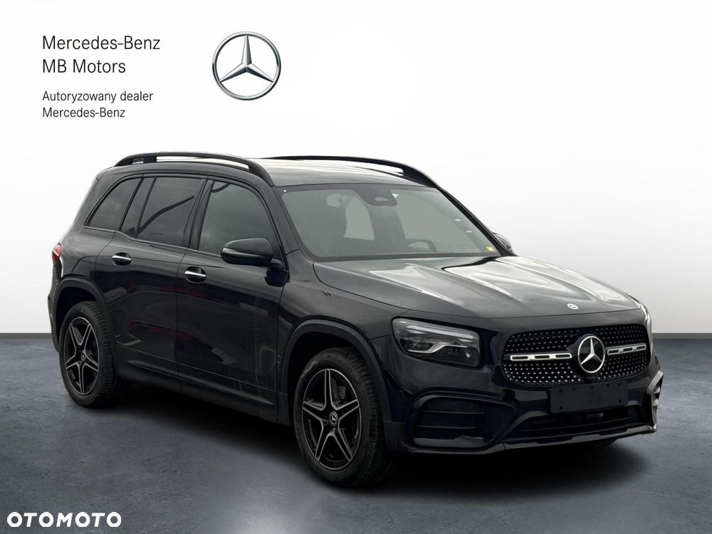 Mercedes-Benz GLB - 1