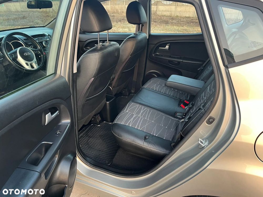 Kia Venga 1.6 CVVT Automatik Platinum Edition - 16