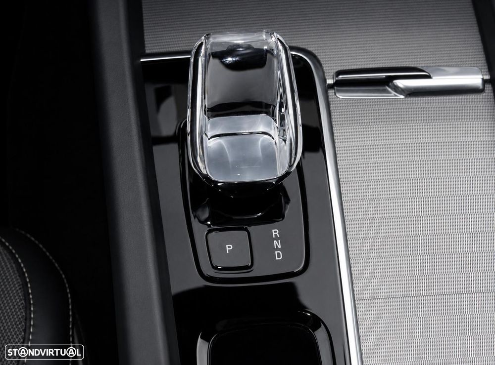 Volvo XC 60 T8 AWD Recharge Plus Black Edition - 16