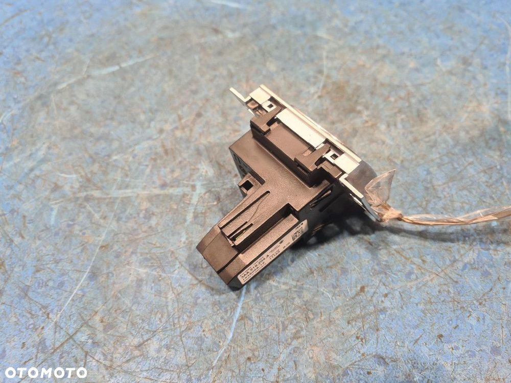 VOLKSWAGEN PASSAT B7 ZEGAREK 3AA919204A LI7F CFFB - 3