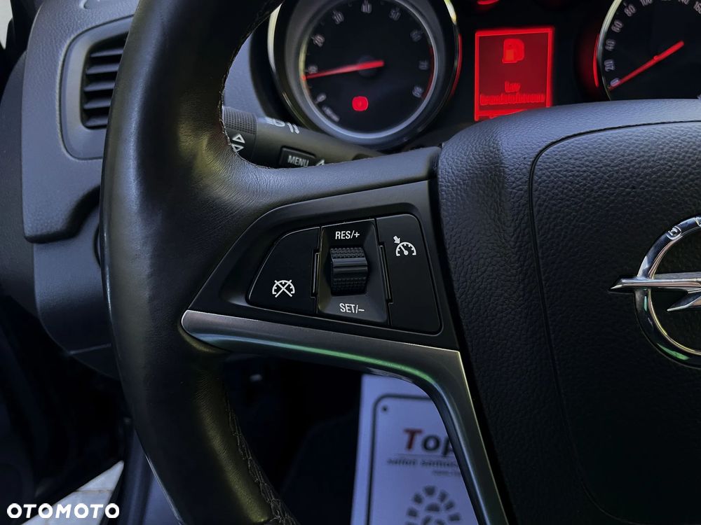 Opel Insignia 2.0 T Sport 4x4 - 23