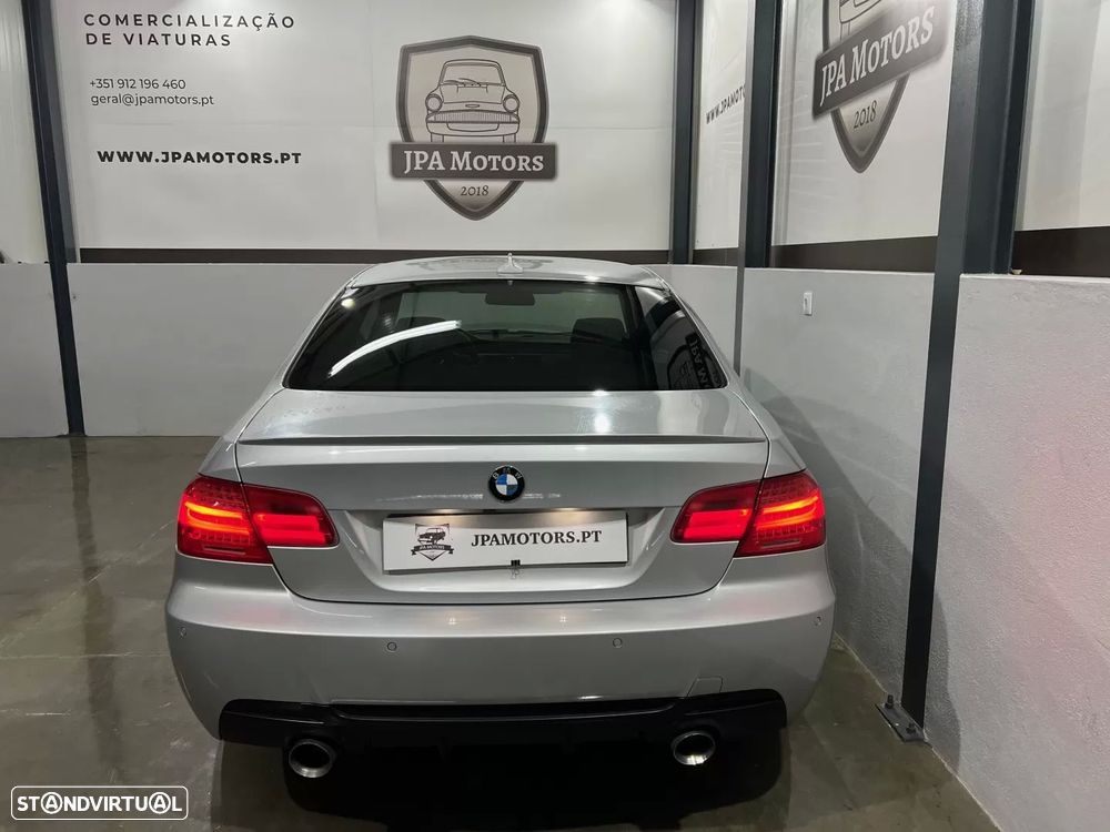BMW 320 d Coupe Edição M - 8