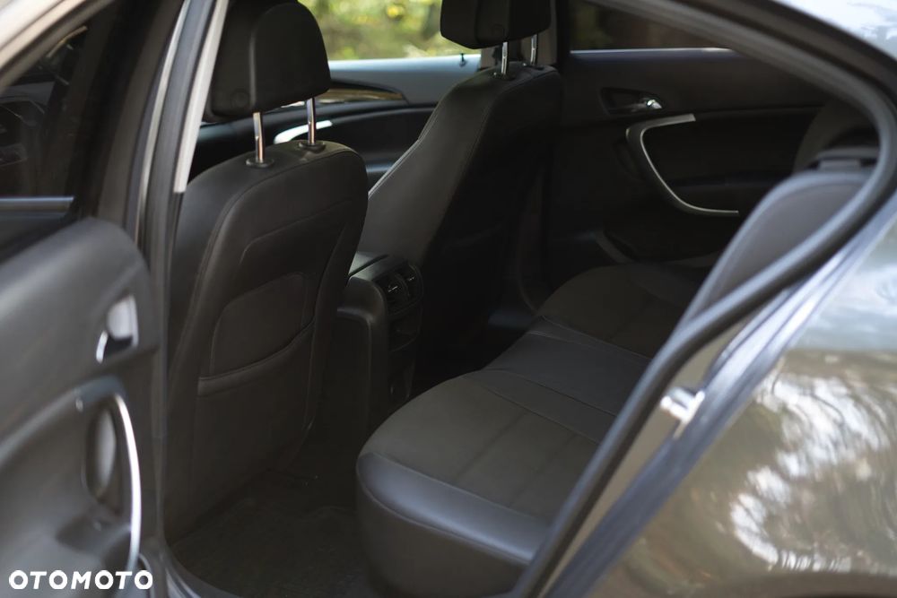 Opel Insignia - 24