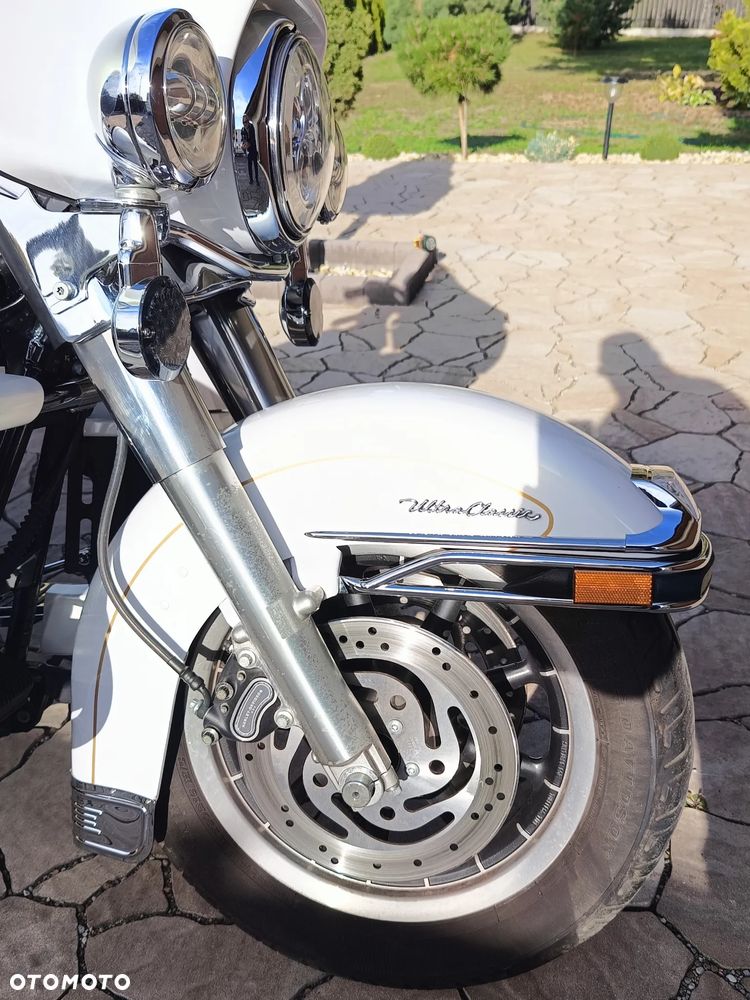 Harley-Davidson Touring Electra Glide - 12