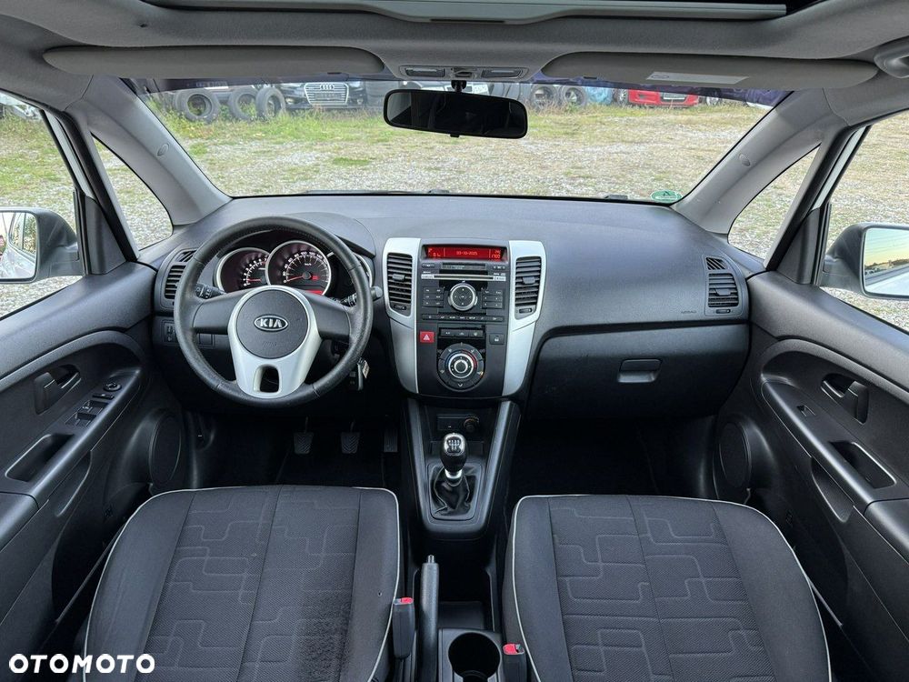 Kia Venga - 21
