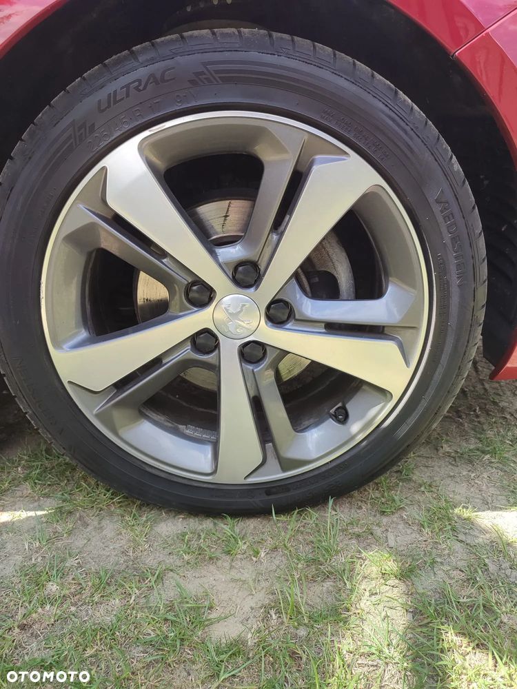 Peugeot 308 1.2 PureTech Allure S&S - 10