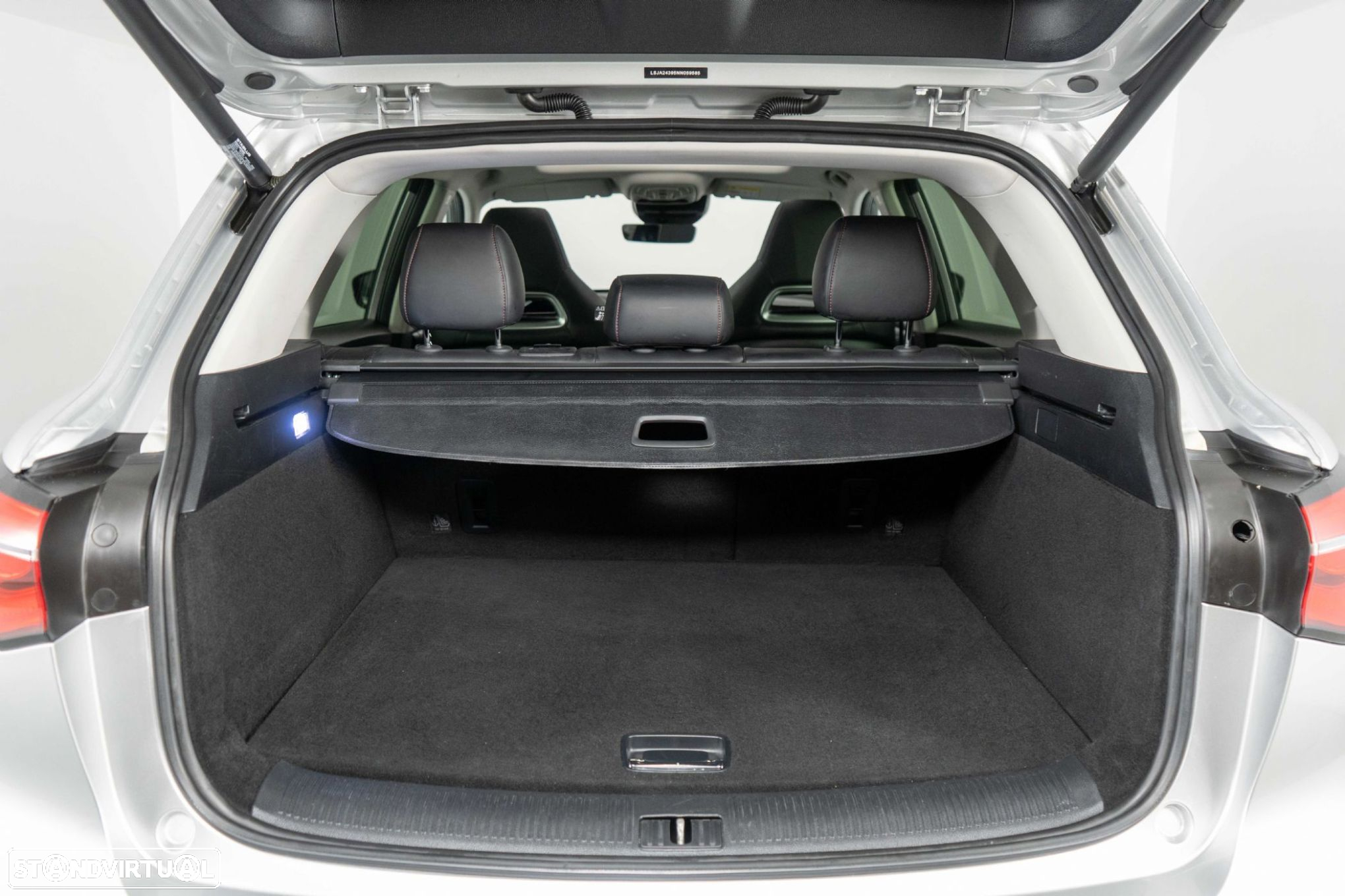 MG EHS 1.5 T-GDI Plug-in Hybrid Luxury - 12