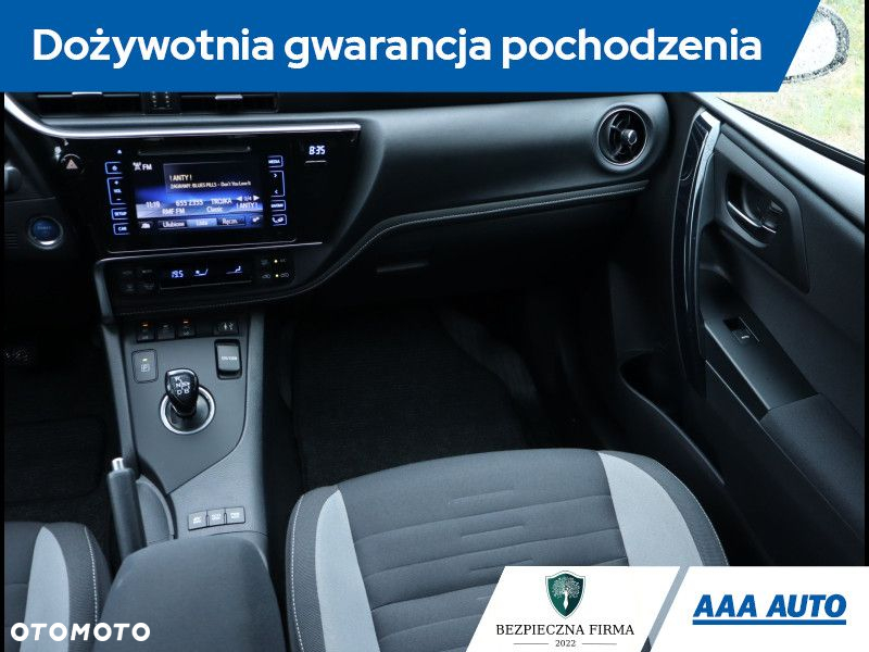 Toyota Auris - 9