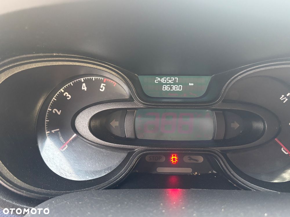 Opel VIVARO - 25