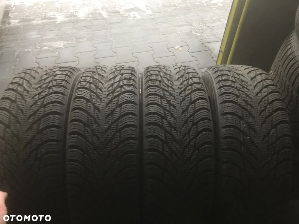 Opony Nokian 175/65R15 Zima Komplet 8mm Yaris - 1