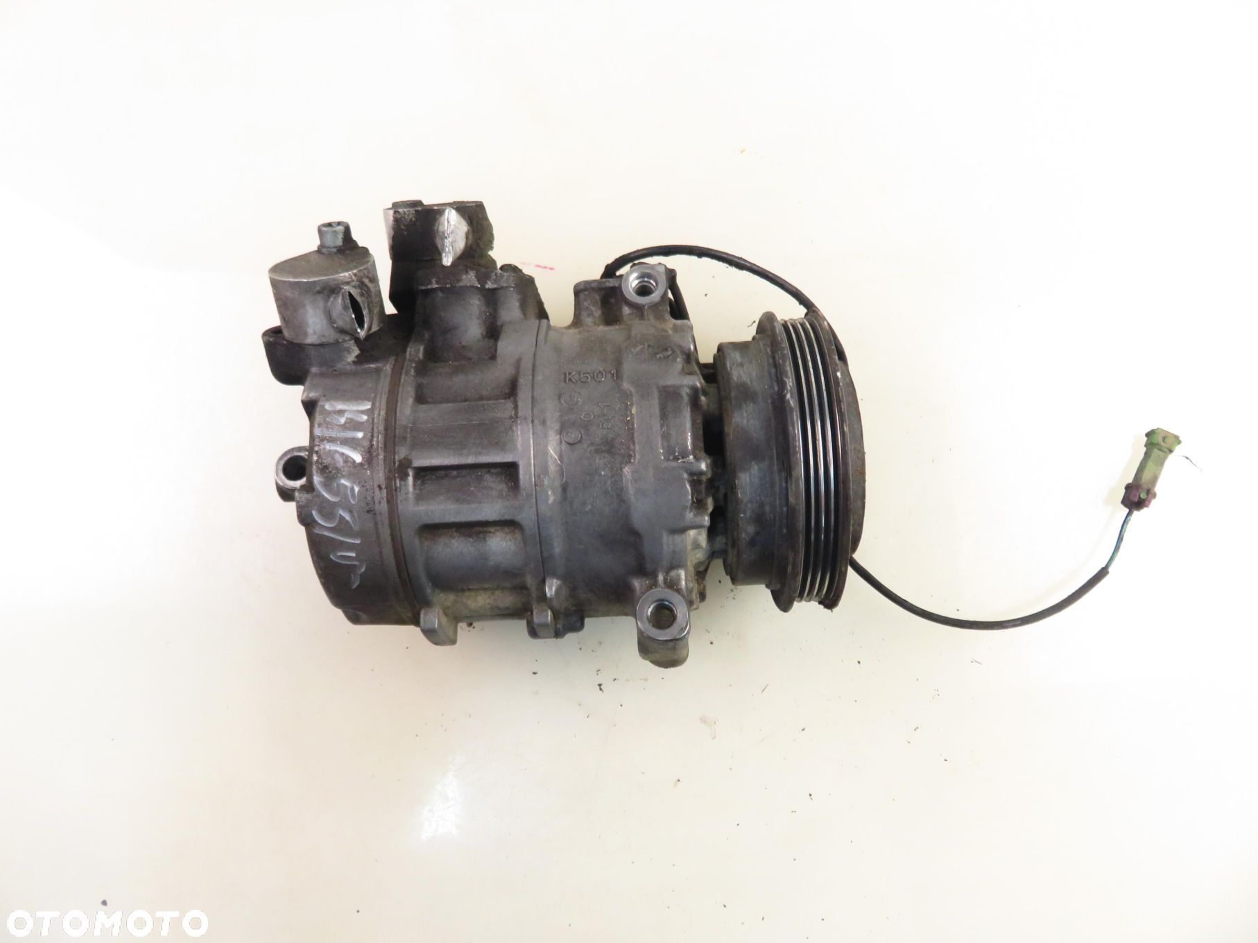 KOMPRESOR KLIMATYZACJI VW PASSAT B5 1.9 TDI  8D0260808 4472208182 - 1