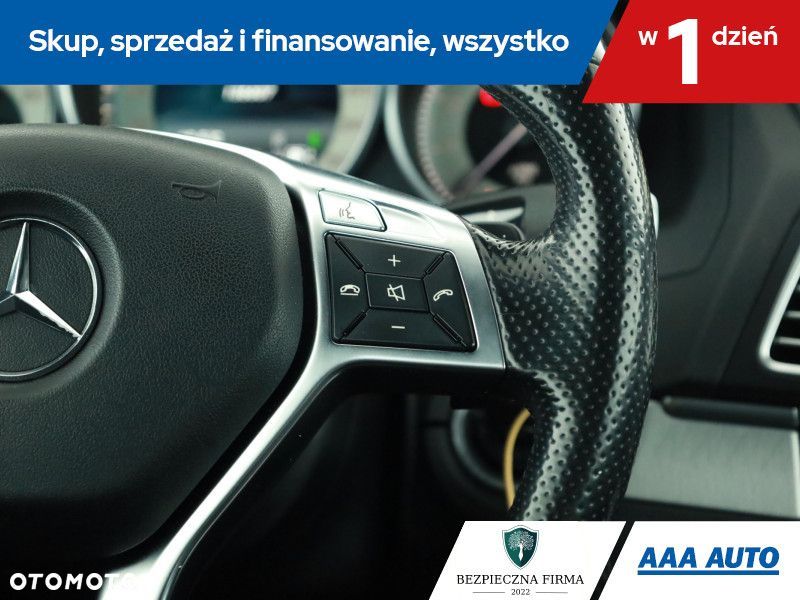 Mercedes-Benz Klasa E - 18