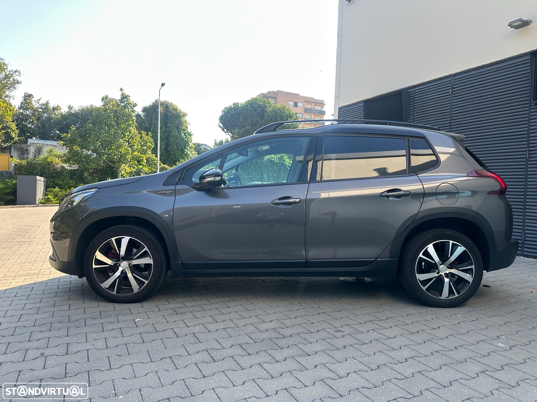 Peugeot 2008 PureTech 110 Stop&Start EAT6 GT-Line Edition - 5