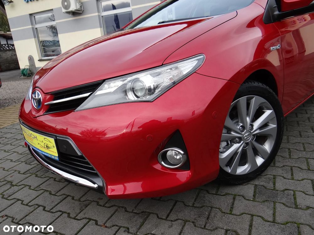 Toyota Auris 1.8 VVT-i Hybrid Automatik Touring Sports Executive - 2