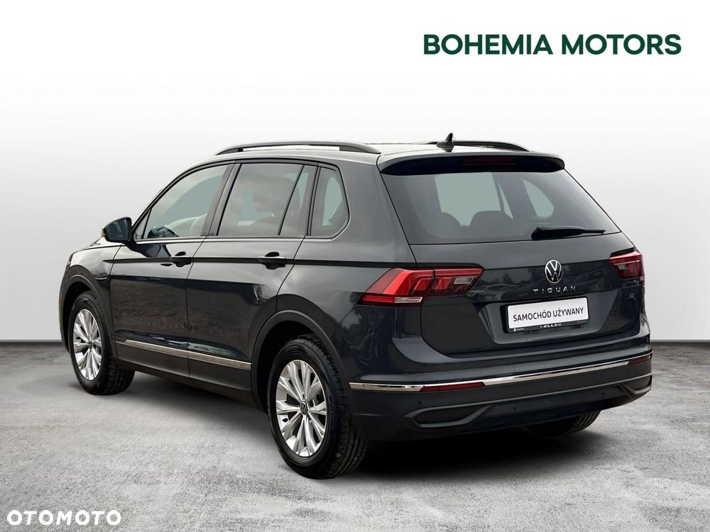 Volkswagen Tiguan - 3