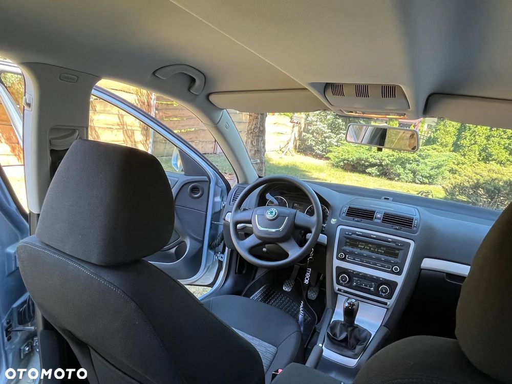 Skoda Octavia 1.6 Ambition - 37