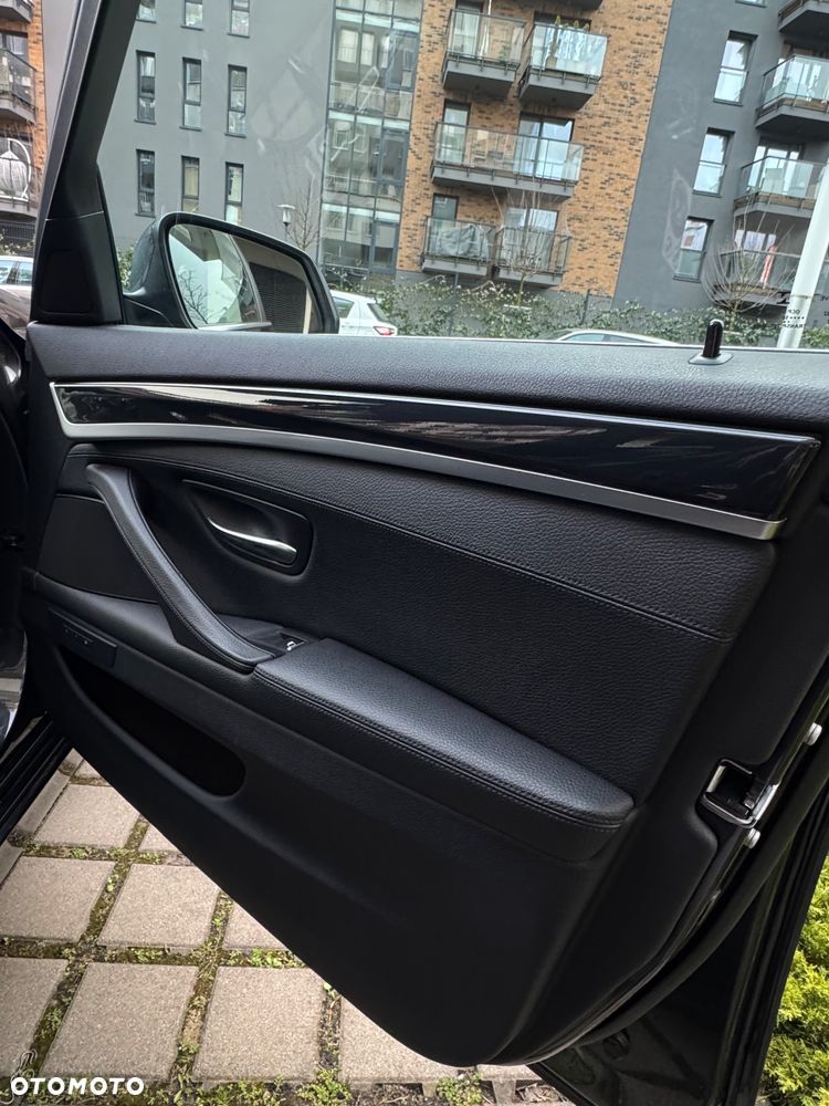 BMW Seria 5 520d Luxury Line - 19