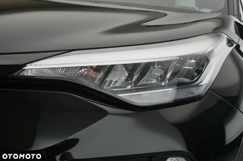 Toyota C-HR - 13