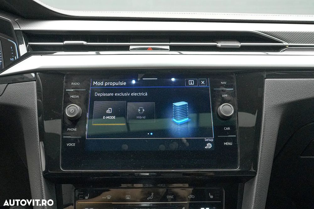 Volkswagen ARTEON 1.4 eHybrid OPF DSG R-Line - 29