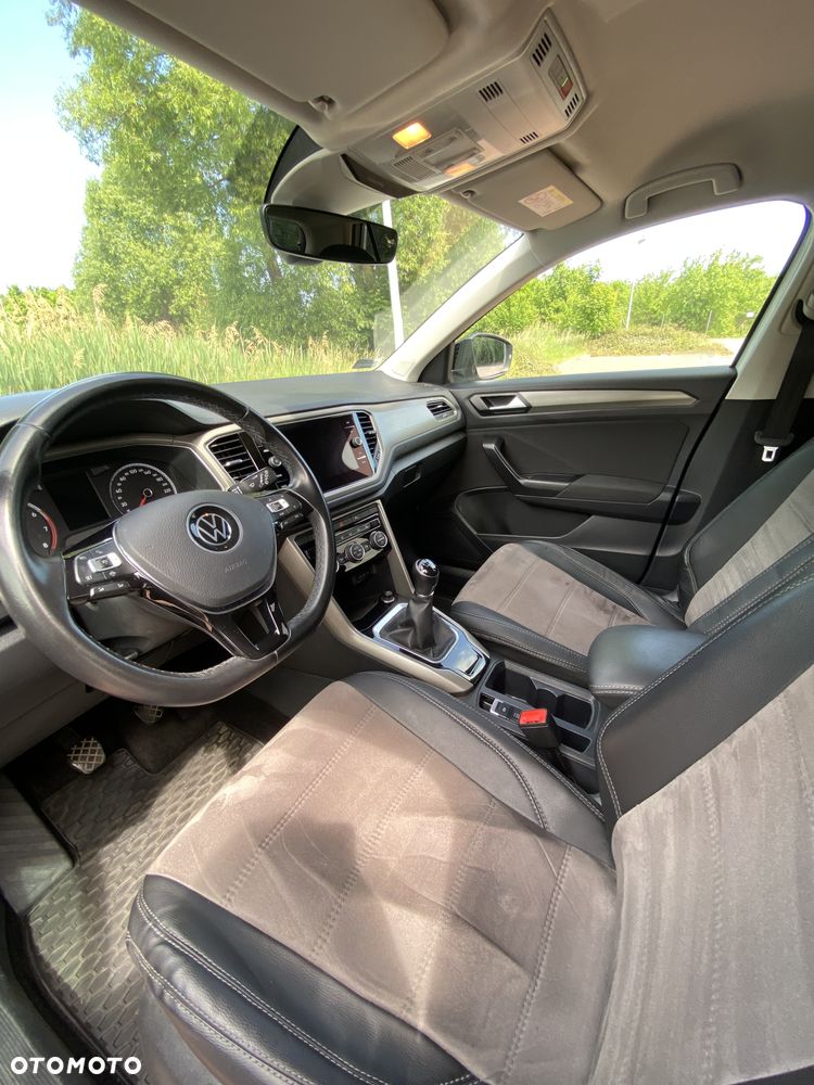 Volkswagen T-Roc ver-1-5-tsi-gpf-act-advance - 8