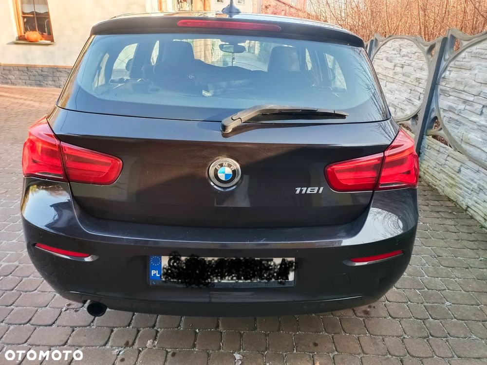 BMW Seria 1 118i - 6