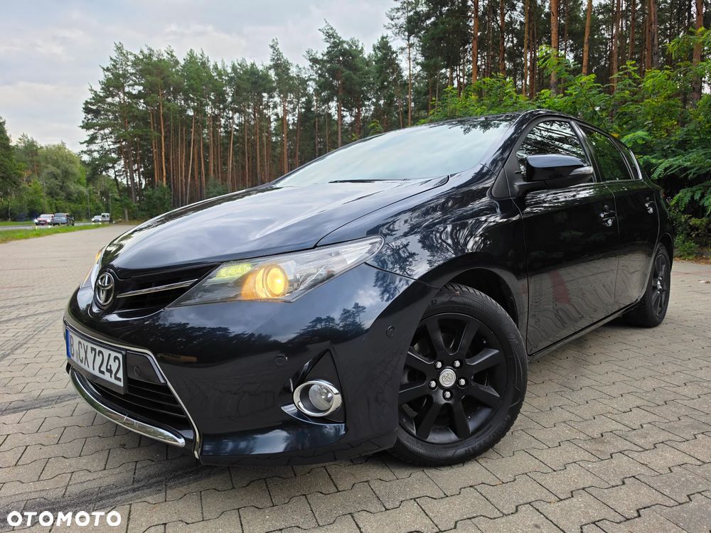 Toyota Auris 1.6 VVT-i Executive - 1