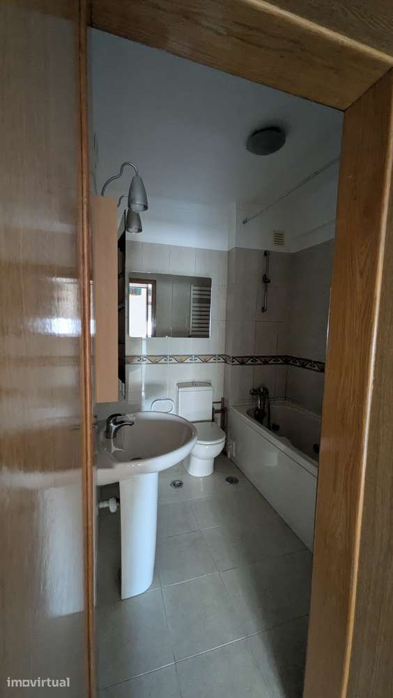 Apartamento T3 com  garagem e elevador em porto sak junto ao Taguspark - Grande imagem: 4/10