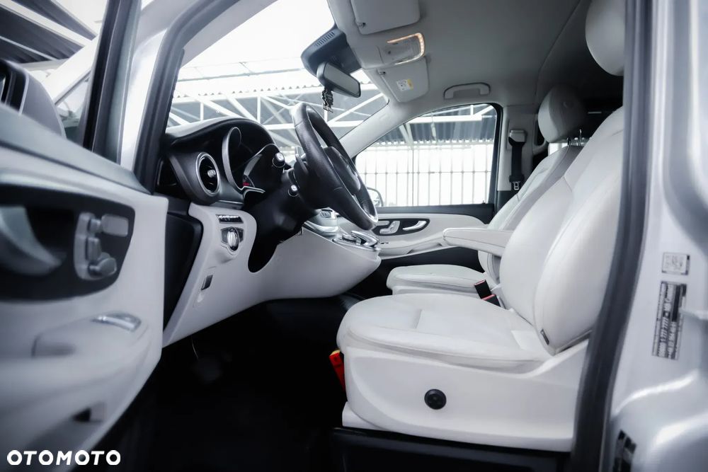 Mercedes-Benz Klasa V 250 (BlueTEC) d Avantgarde 7G-Tronic (d³ugi) - 36