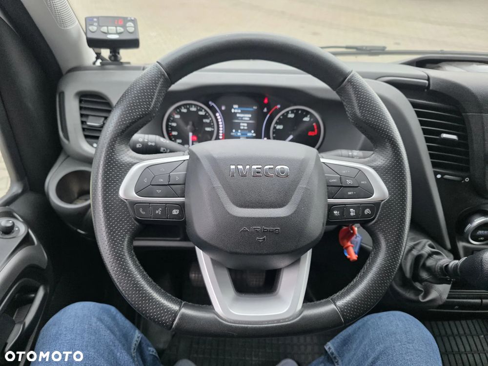 Iveco 50C18 Chłodnia Izoterma 8EP tylko 80000 km Krajowy Ledy  Agregat Carrier citymax 400 - 18