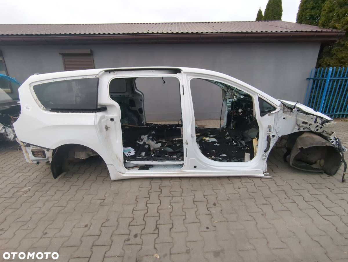 KAROSERIA ĆWIARTKA BŁOTNIK TYŁ LEWY PRAWY PRÓG DACH PODŁUŻNICA LEWY PRAWY - 999.00 PLN - - 3