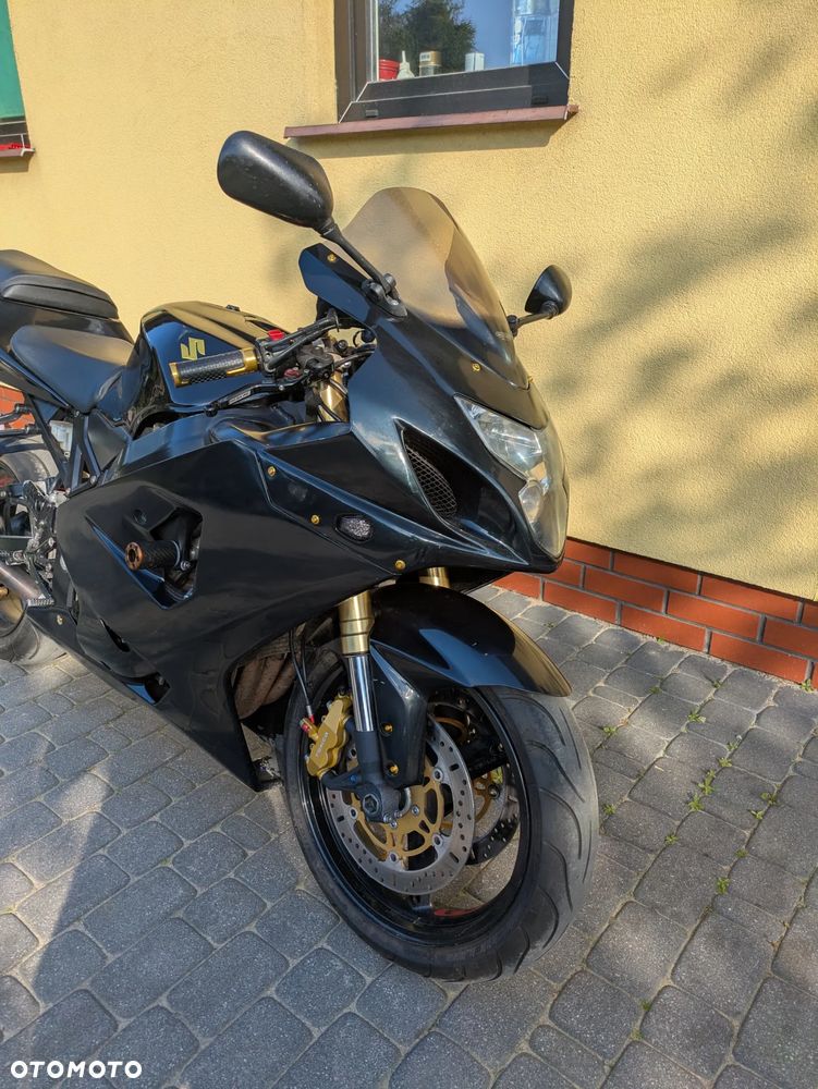 Suzuki GSX-R - 4