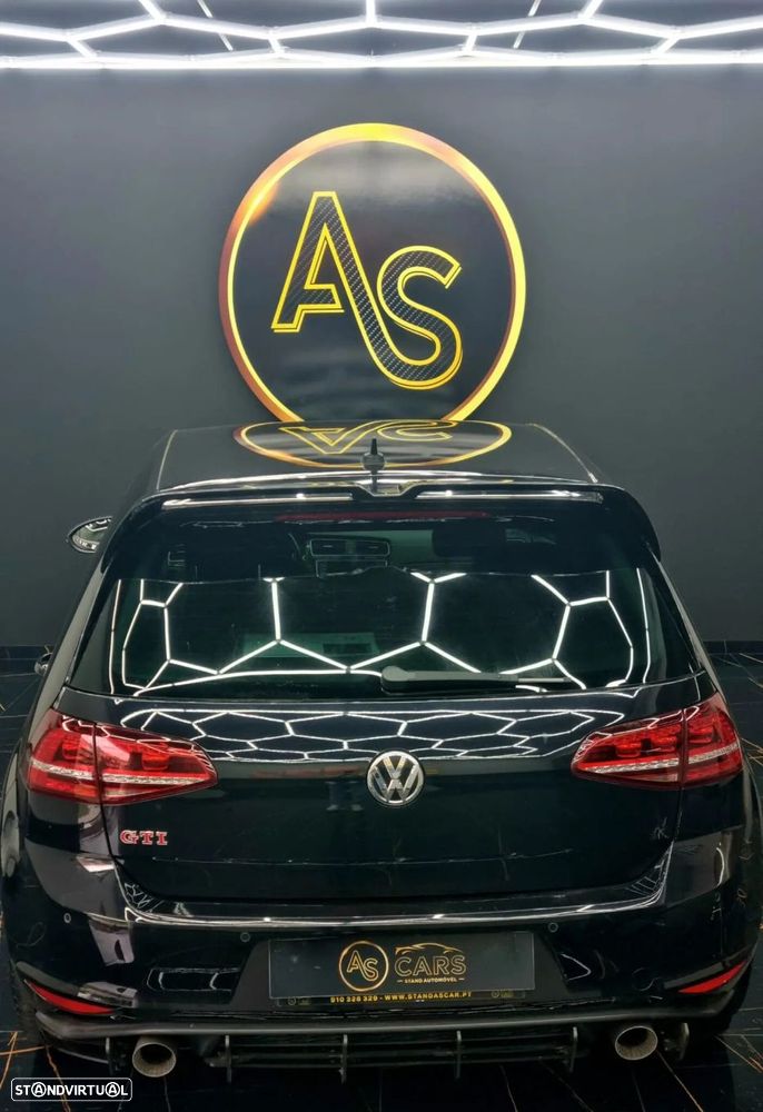 VW Golf - 12