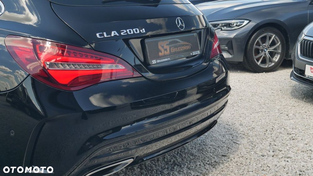 Mercedes-Benz CLA - 24