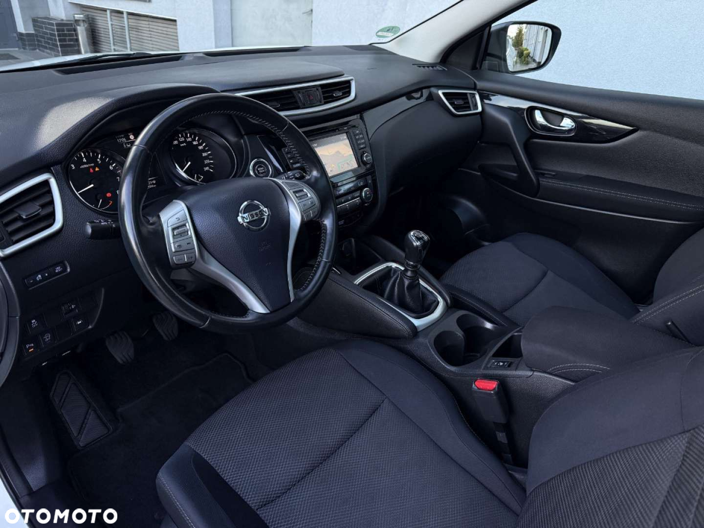 Nissan Qashqai 1.6 DIG-T Tekna - 17