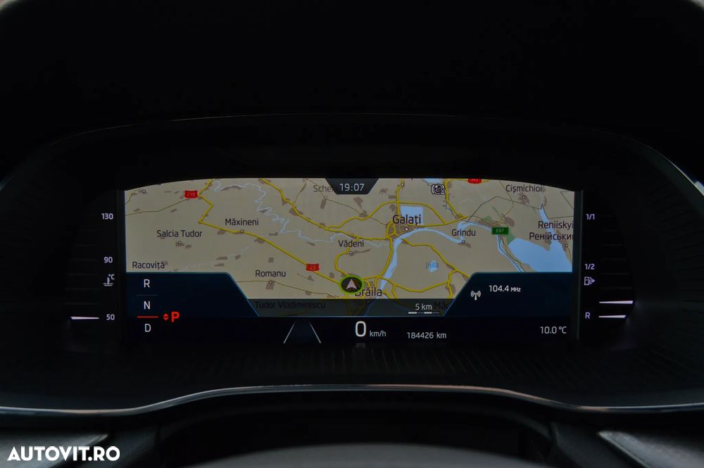 Skoda Octavia Combi 2.0 TDI DSG Tour - 7