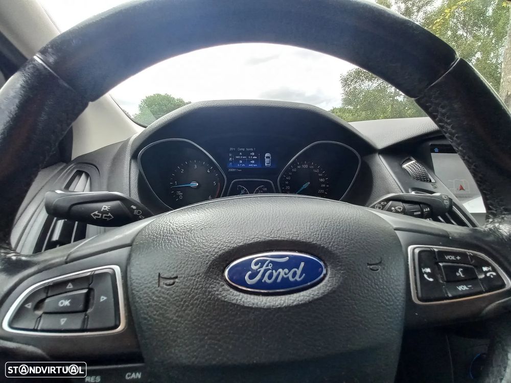 Ford Focus SW 1.5 TDCi EcoBlue Business - 12